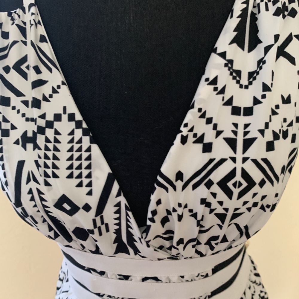 Black/white maxi dress - Picture 3 of 7